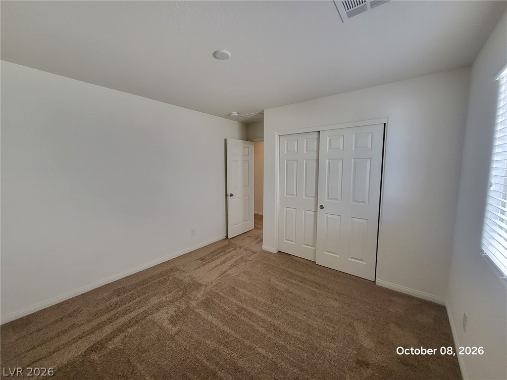 8142 Pinecrest Falls Street Las Vegas NV 89113