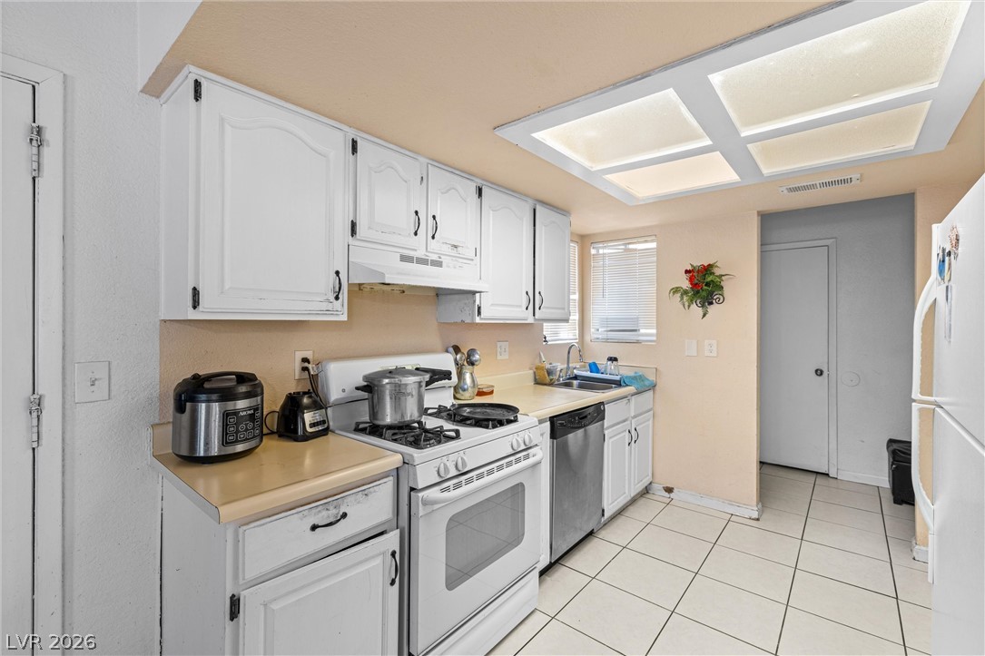 3649 New Horizon Drive Las Vegas NV 89115