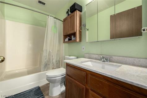6433 Pearcrest Road Las Vegas NV 89108