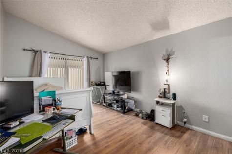 6433 Pearcrest Road Las Vegas NV 89108