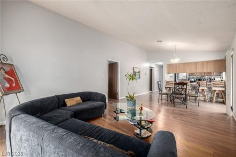 6433 Pearcrest Road Las Vegas NV 89108