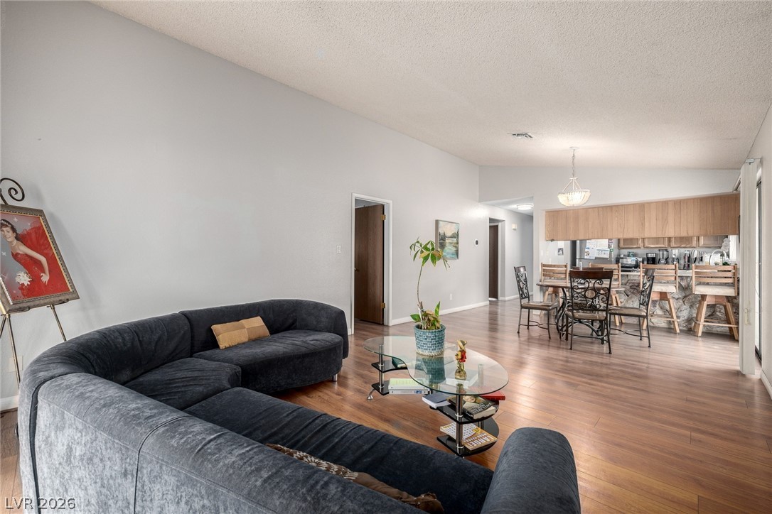 6433 Pearcrest Road Las Vegas NV 89108