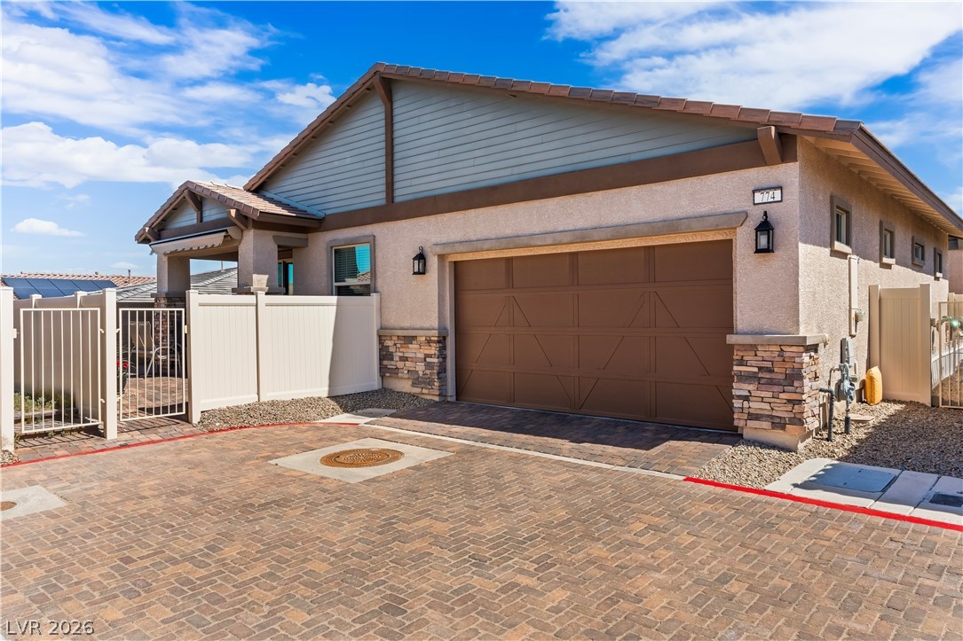 774 Lilac Oak Street Henderson NV 89011