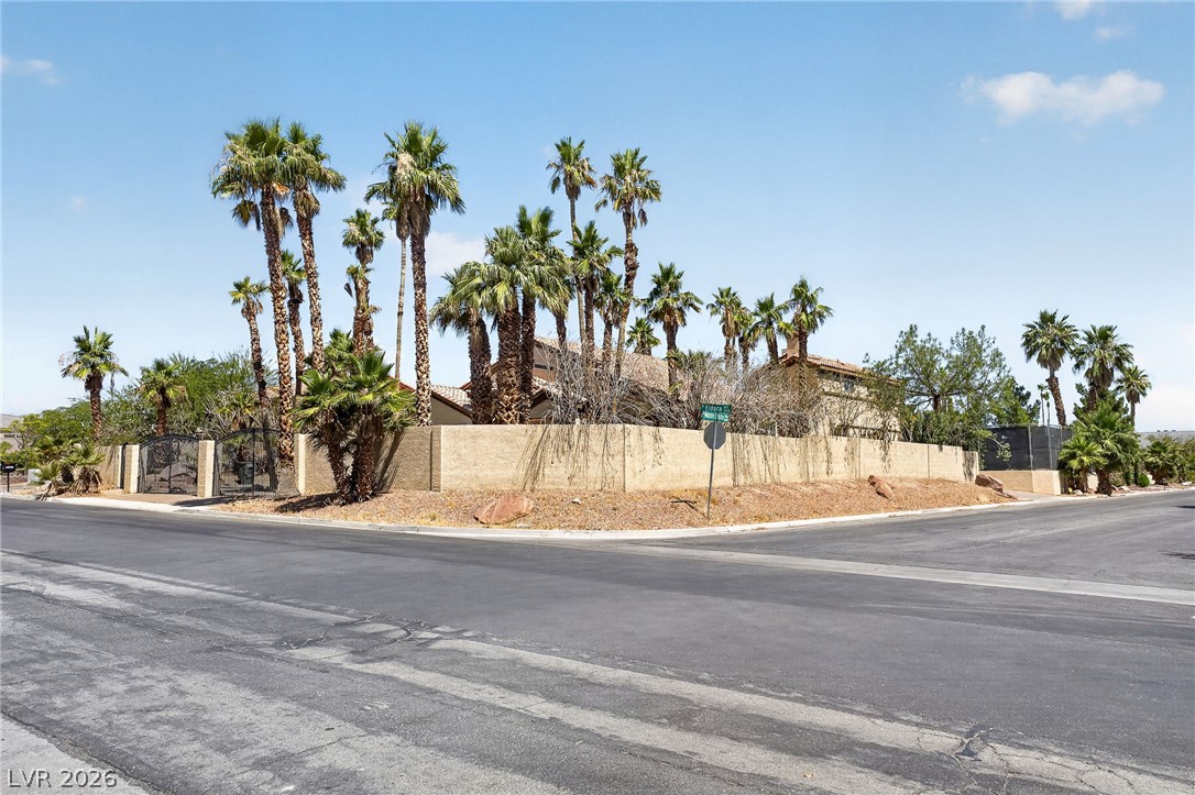 7440 Eldora Avenue Las Vegas NV 89117