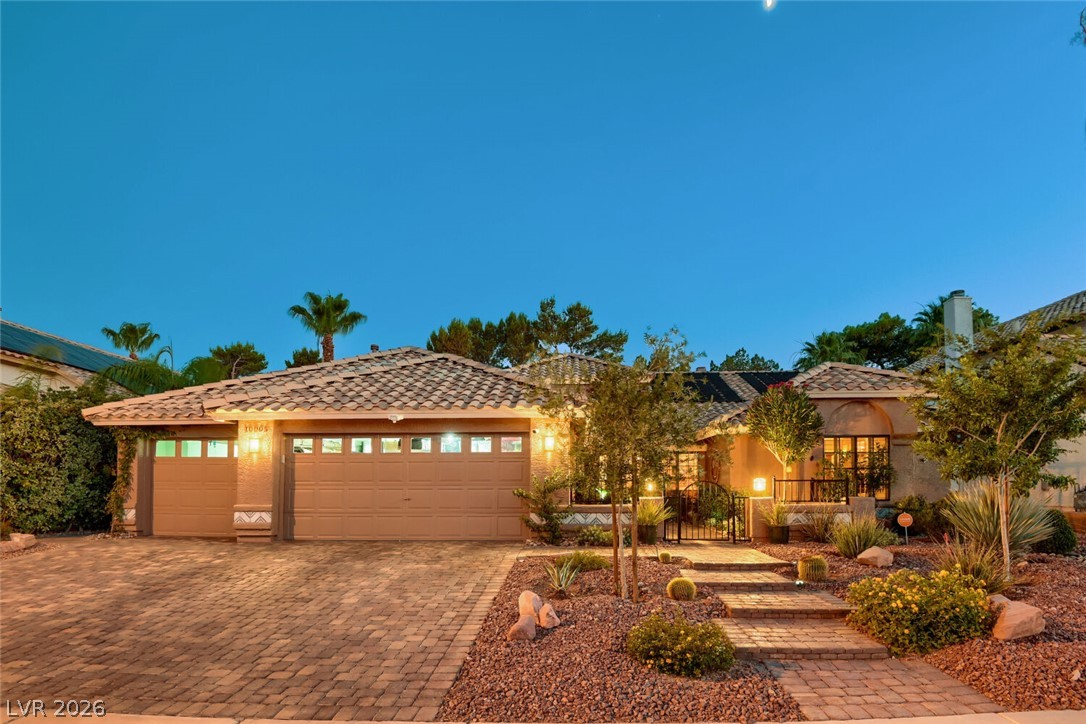 10005 North Mahogany Grove Lane Las Vegas NV 89117