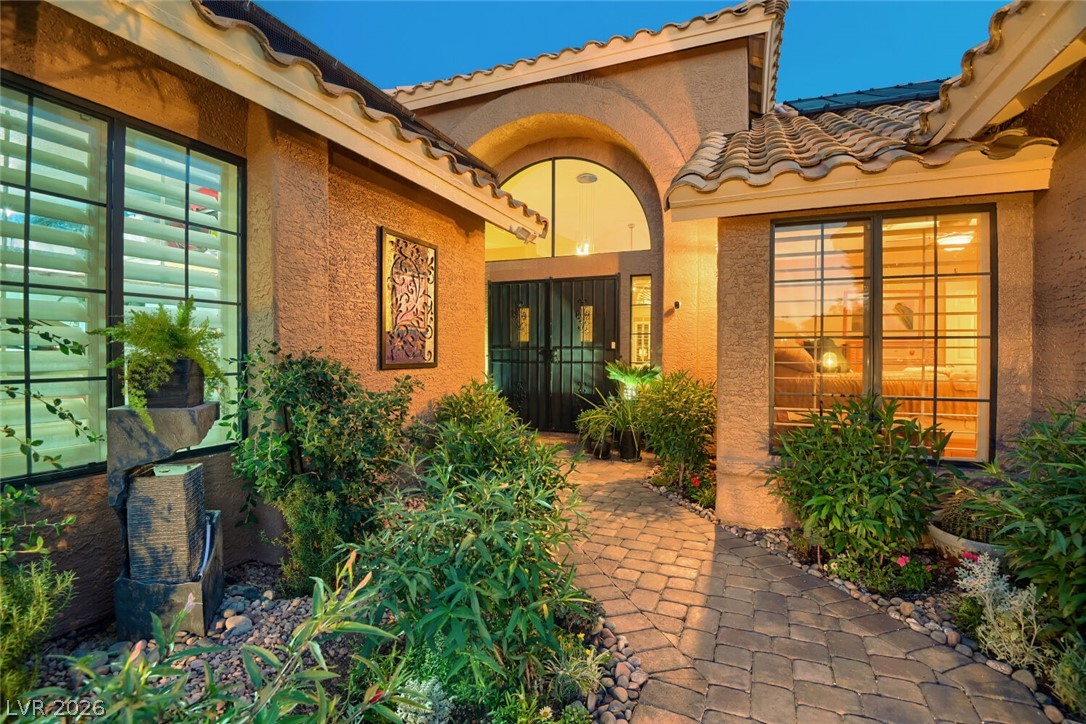 10005 North Mahogany Grove Lane Las Vegas NV 89117