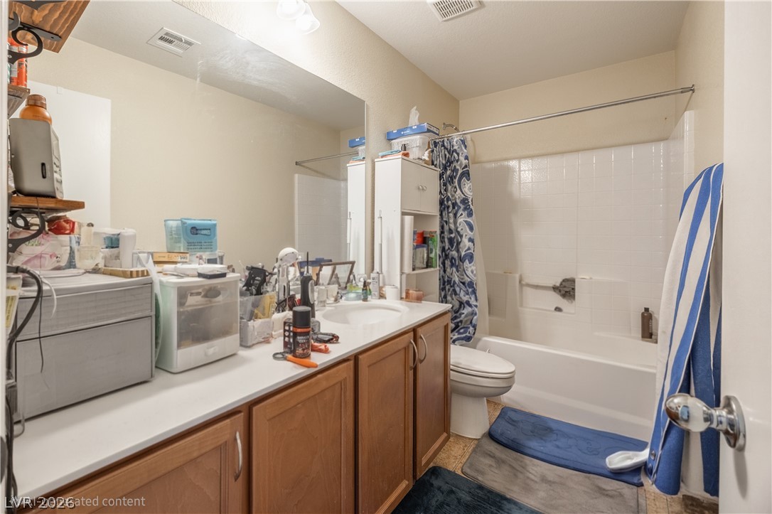 223 Heathrow Lake Avenue North Las Vegas NV 89084