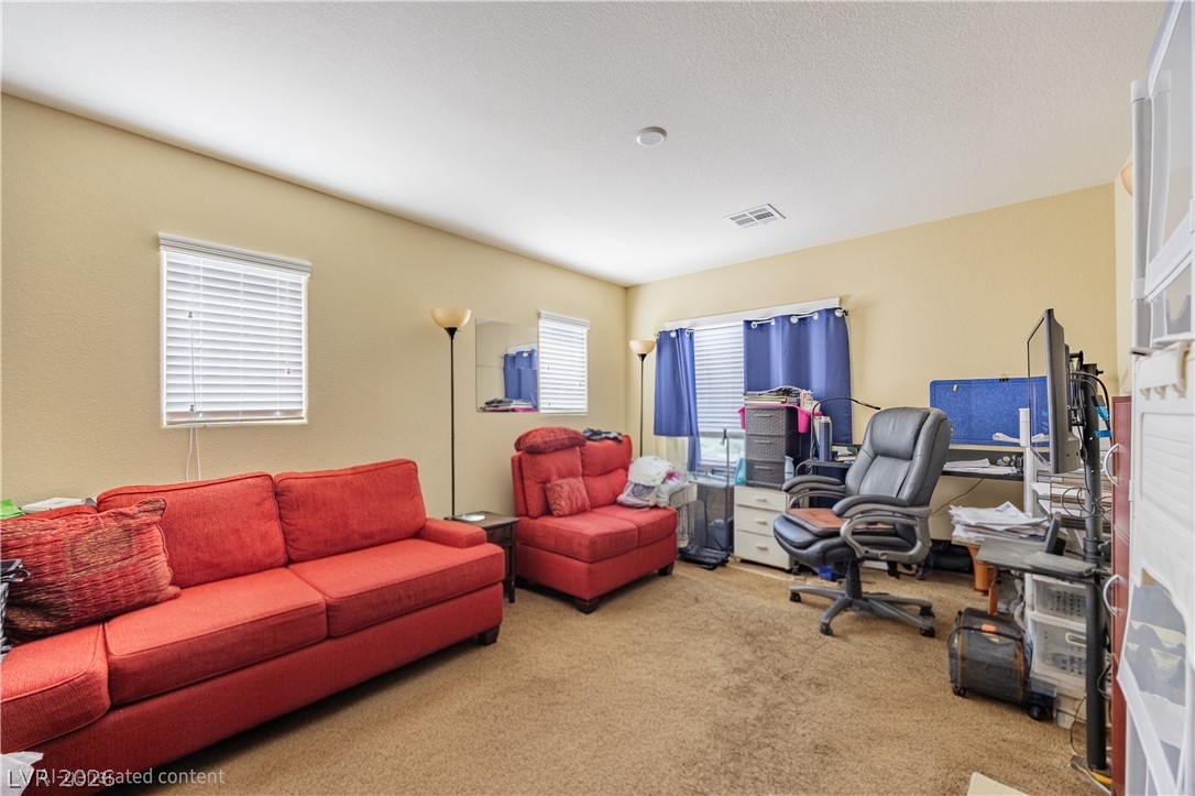 223 Heathrow Lake Avenue North Las Vegas NV 89084