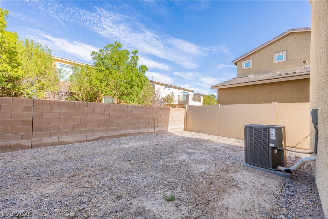 223 Heathrow Lake Avenue North Las Vegas NV 89084