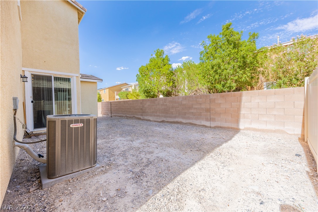 223 Heathrow Lake Avenue North Las Vegas NV 89084