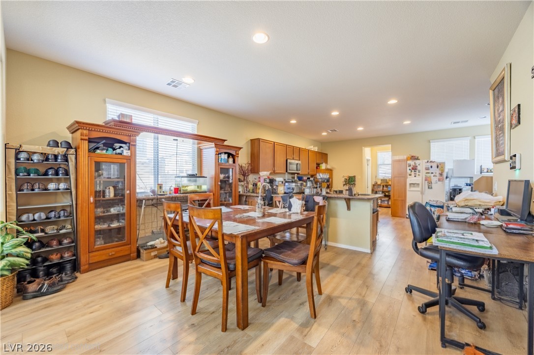 223 Heathrow Lake Avenue North Las Vegas NV 89084