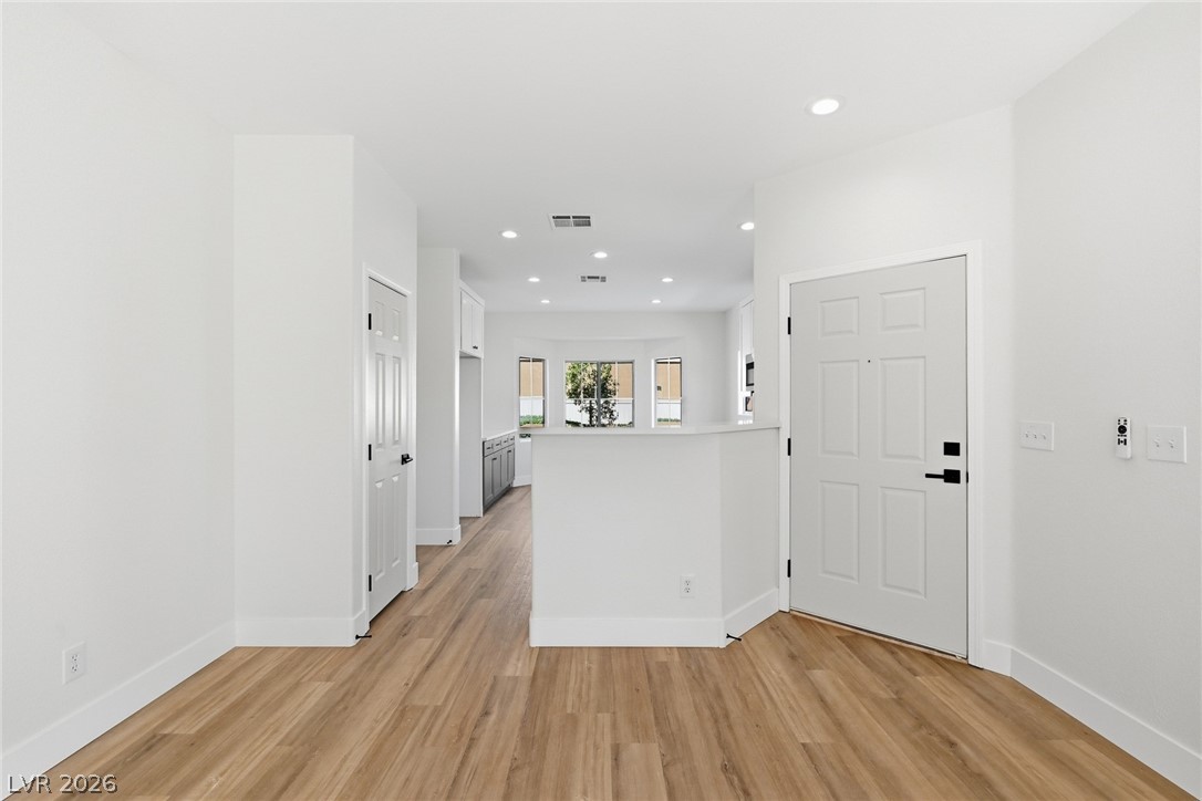 6352 Lonesome Lake Street Las Vegas NV 89148