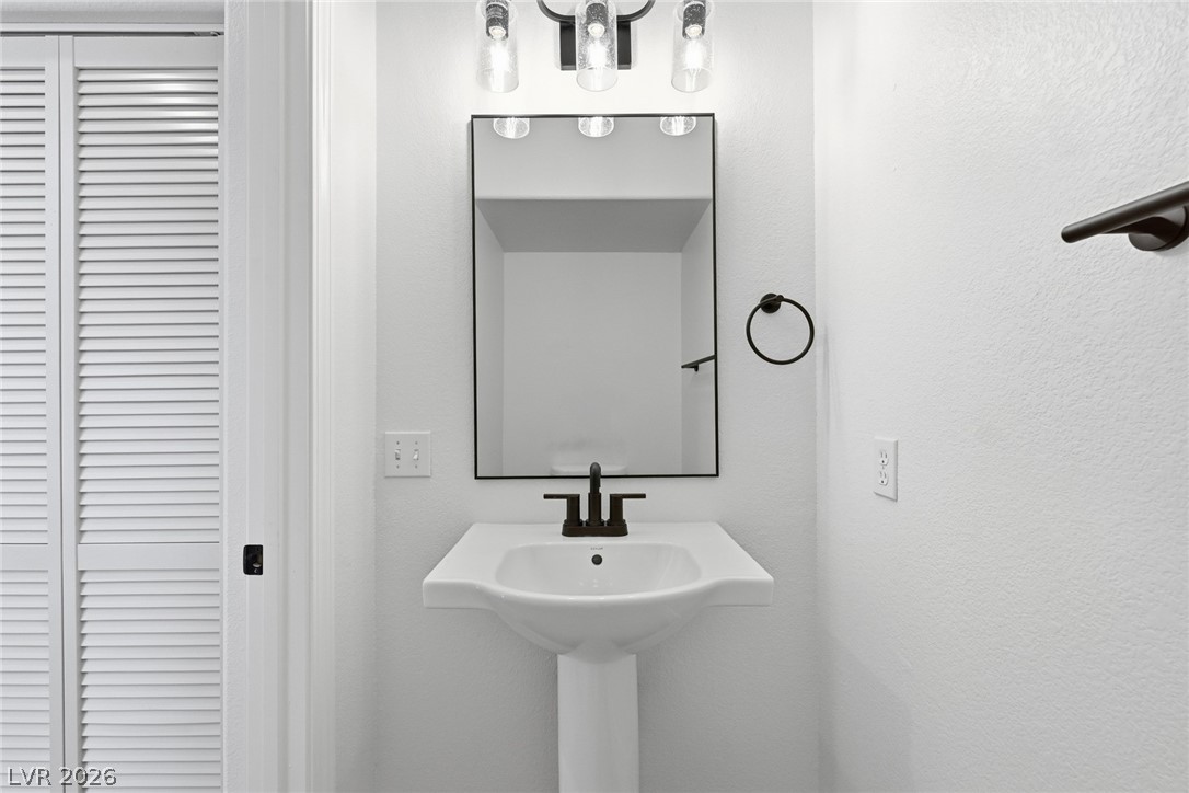 6352 Lonesome Lake Street Las Vegas NV 89148