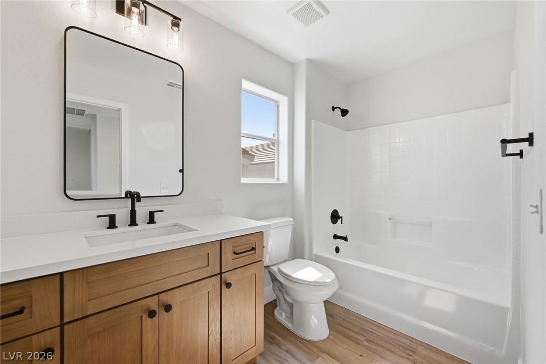 6352 Lonesome Lake Street Las Vegas NV 89148