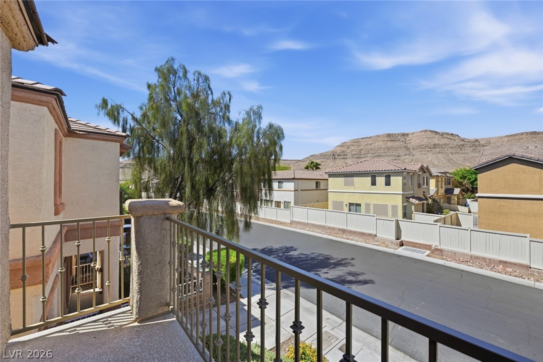 6352 Lonesome Lake Street Las Vegas NV 89148