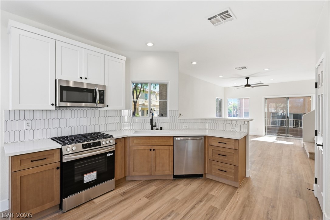 6352 Lonesome Lake Street Las Vegas NV 89148