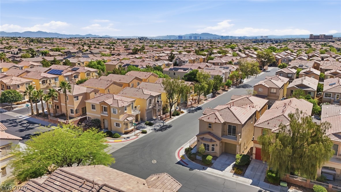 6352 Lonesome Lake Street Las Vegas NV 89148