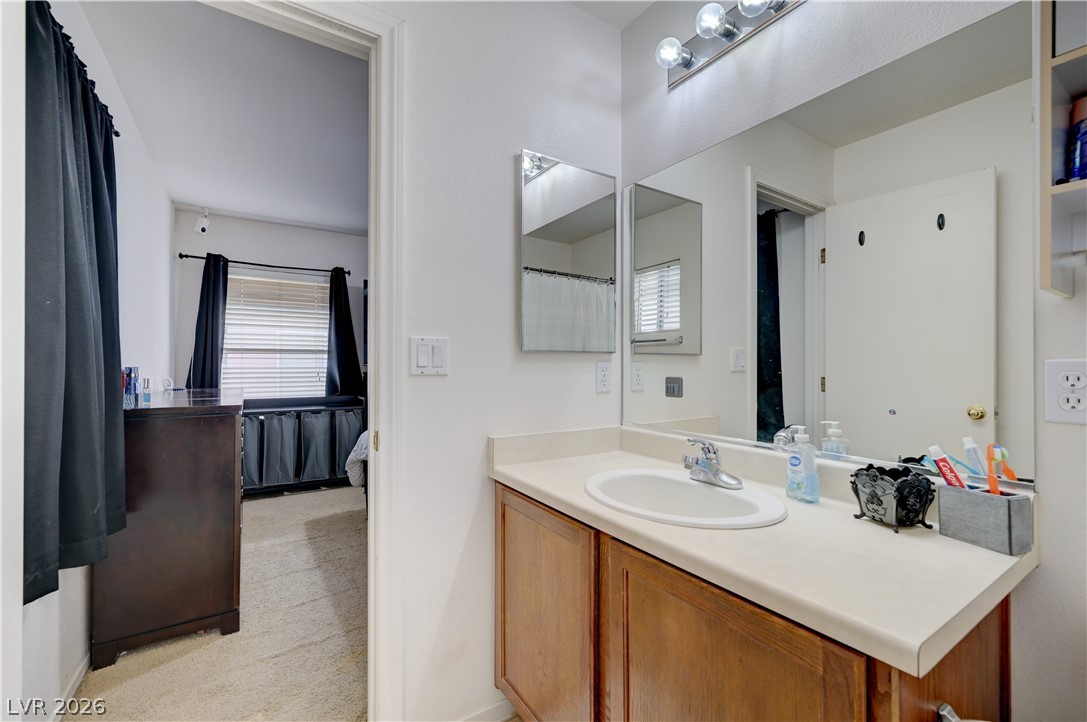 6837 Silver Eagle Avenue Las Vegas NV 89122