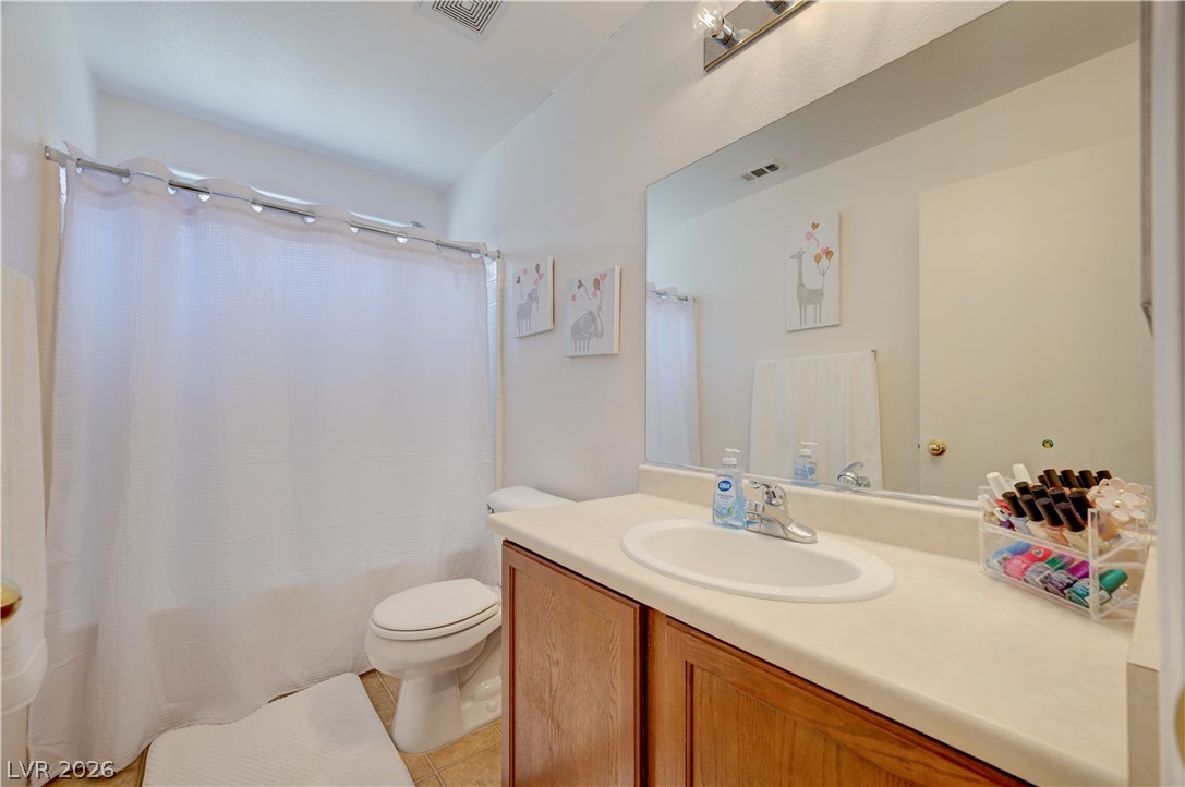 6837 Silver Eagle Avenue Las Vegas NV 89122