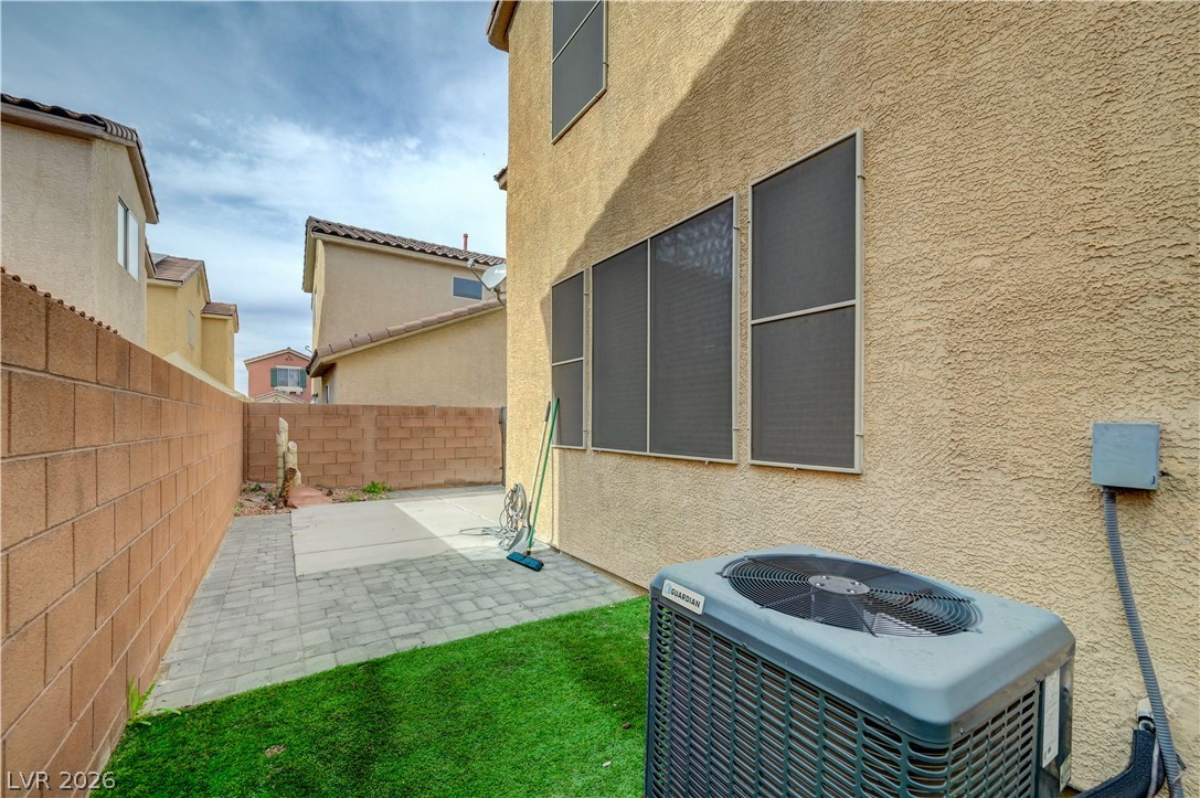 6837 Silver Eagle Avenue Las Vegas NV 89122
