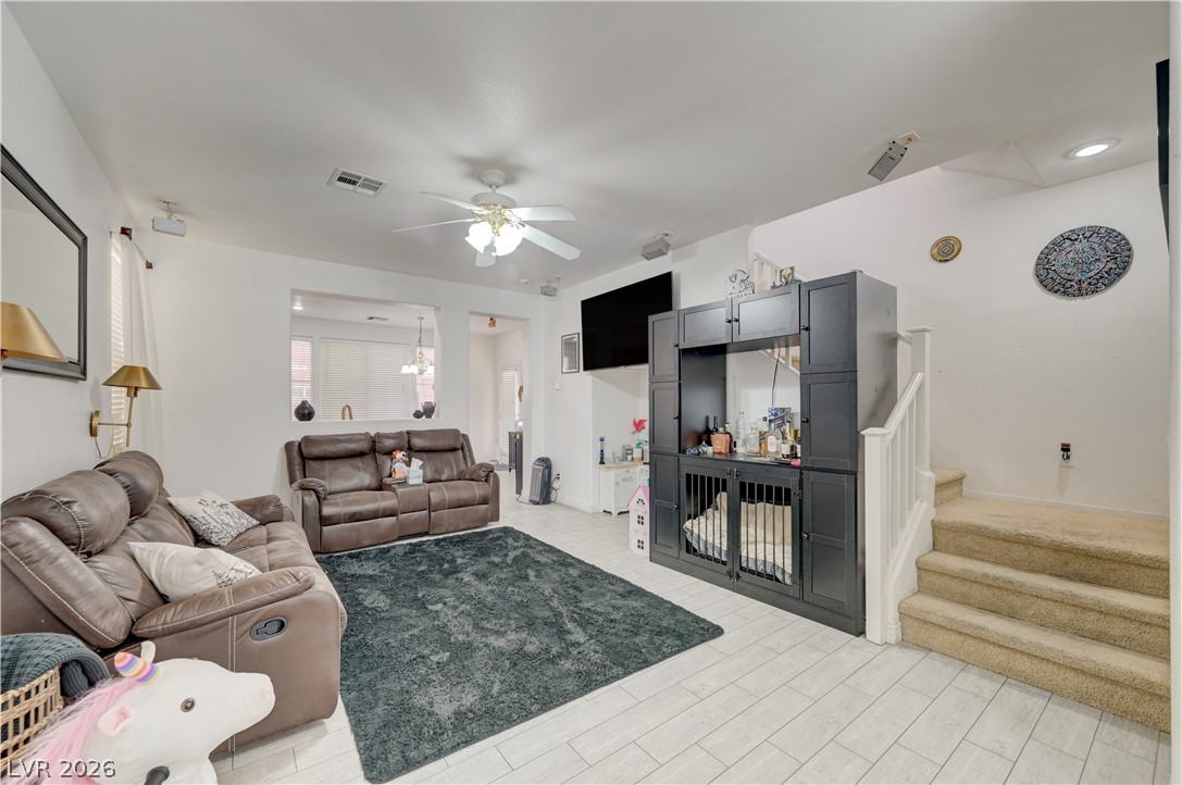 6837 Silver Eagle Avenue Las Vegas NV 89122