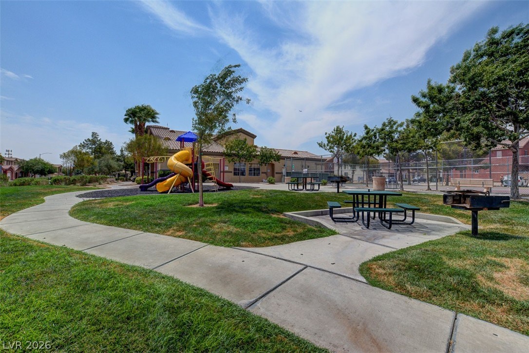 6837 Silver Eagle Avenue Las Vegas NV 89122