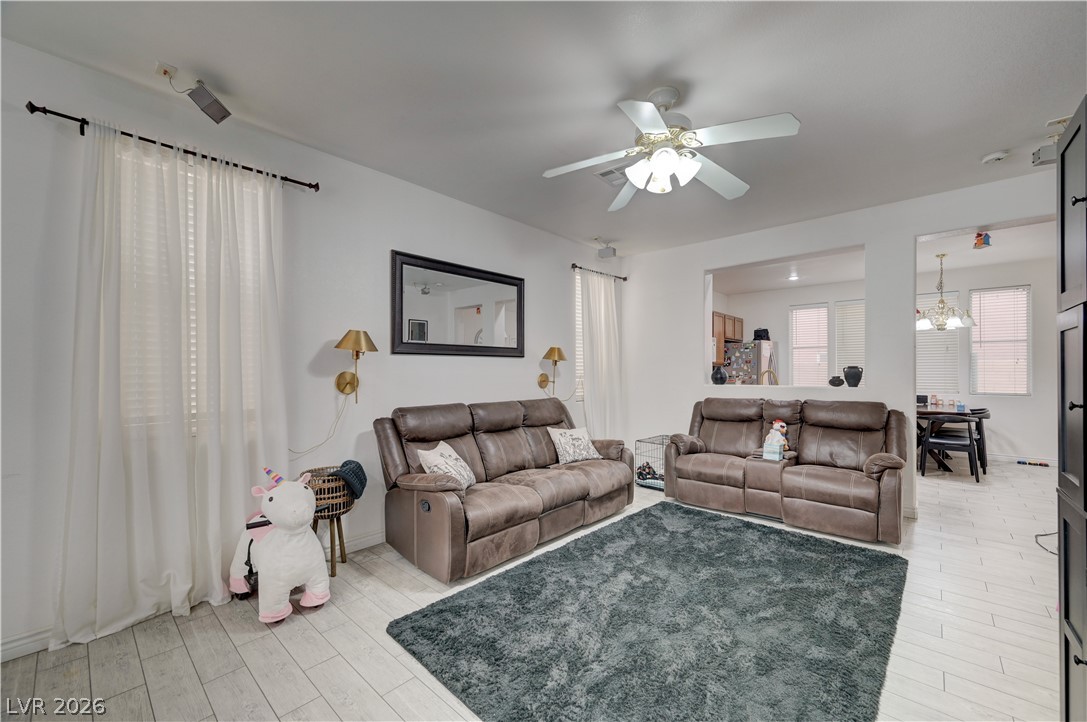 6837 Silver Eagle Avenue Las Vegas NV 89122