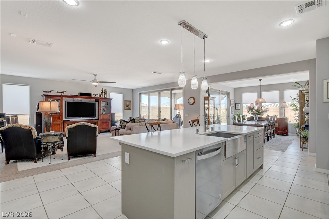 8286 Skye Gorge Street Las Vegas NV 89166