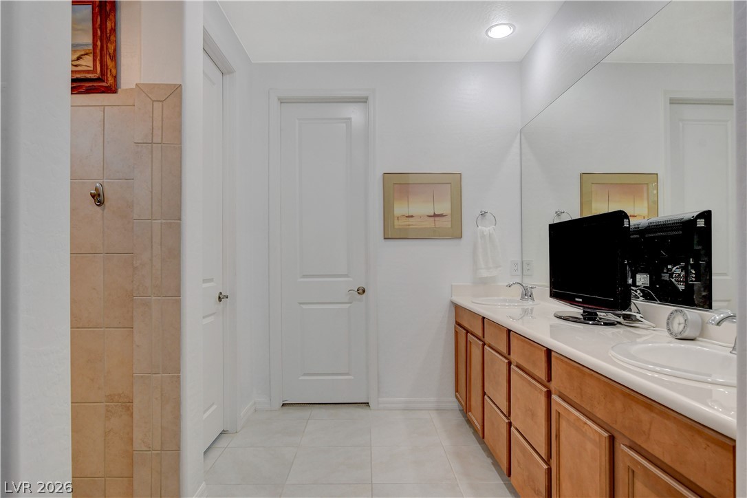 8286 Skye Gorge Street Las Vegas NV 89166