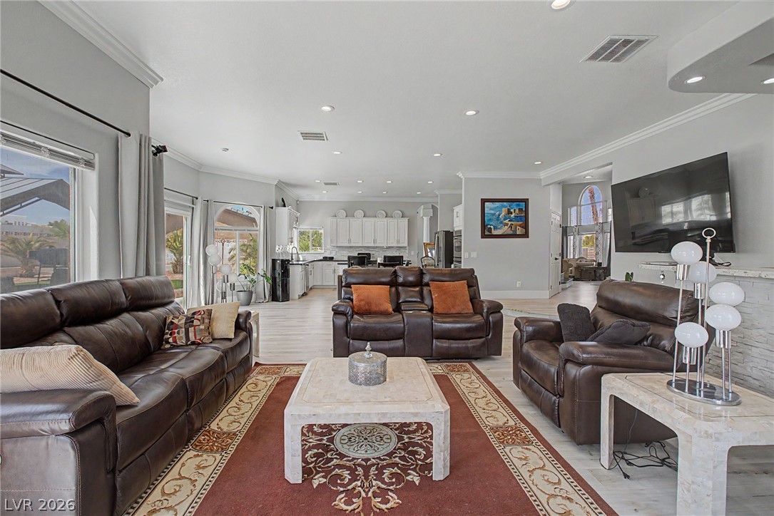 1931 Del Font Court Las Vegas NV 89117