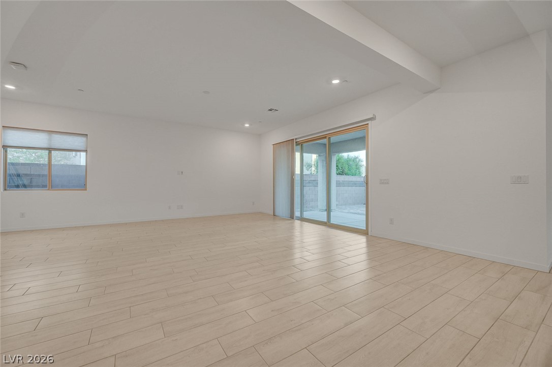 686 Glowing Horizon Street Henderson NV 89052