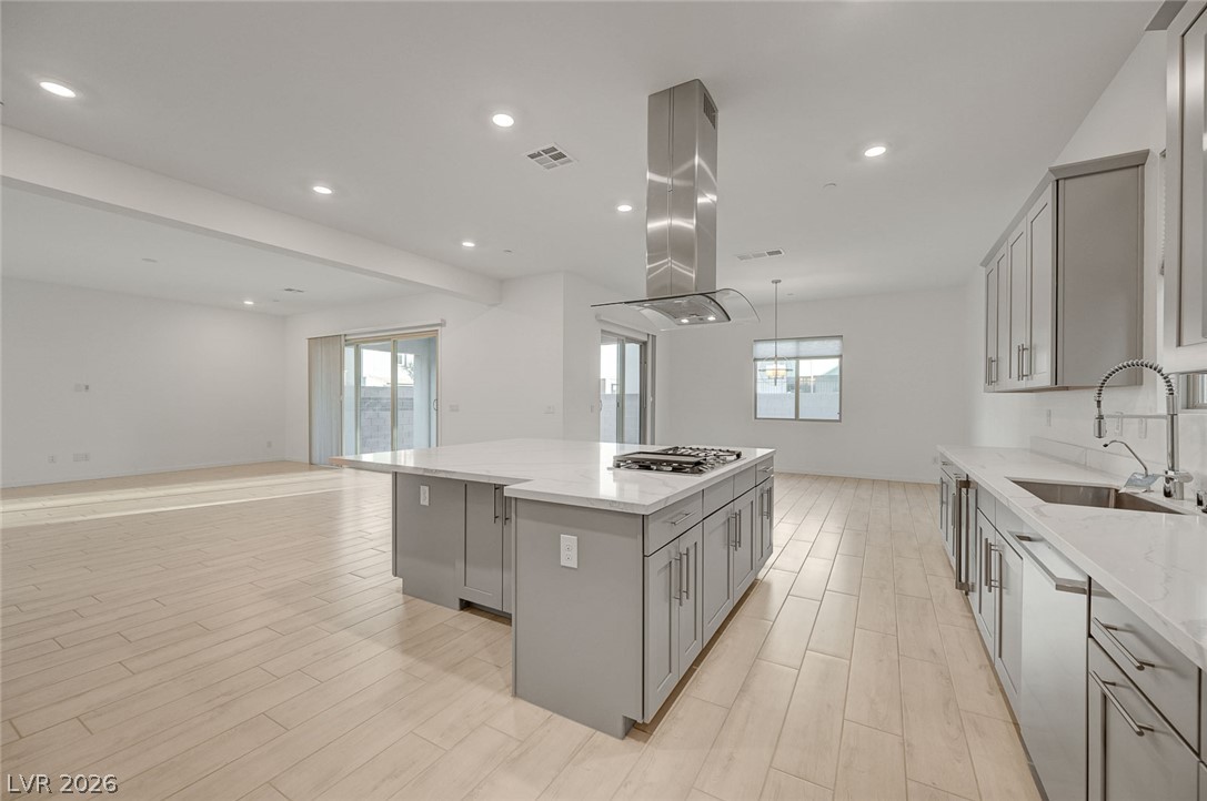 686 Glowing Horizon Street Henderson NV 89052