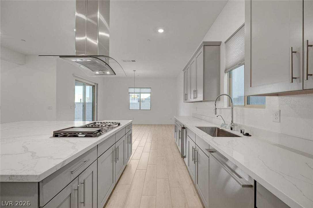686 Glowing Horizon Street Henderson NV 89052