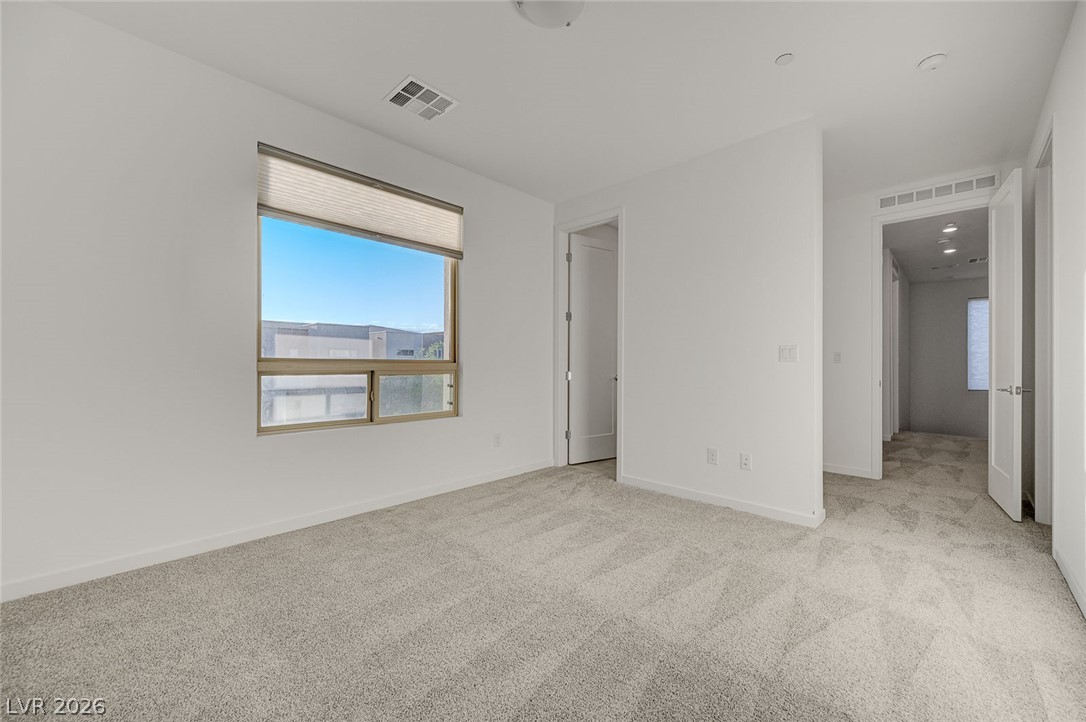 686 Glowing Horizon Street Henderson NV 89052