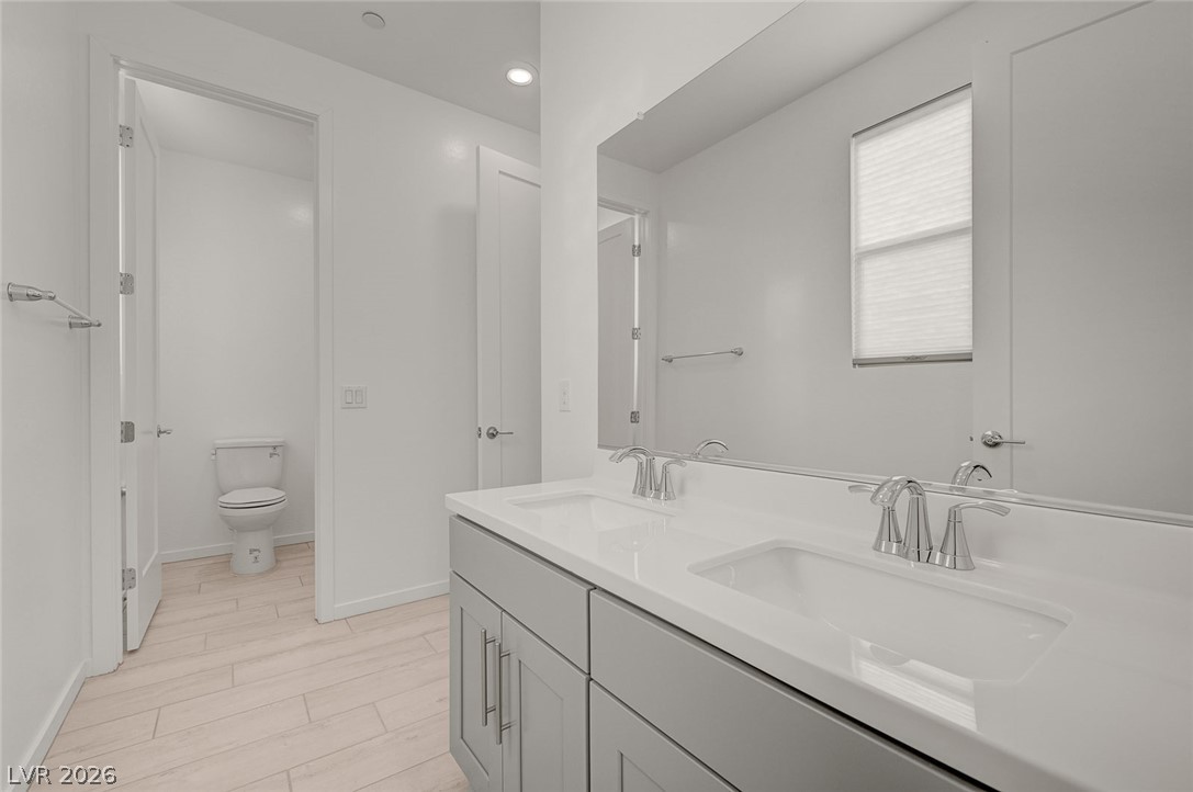 686 Glowing Horizon Street Henderson NV 89052