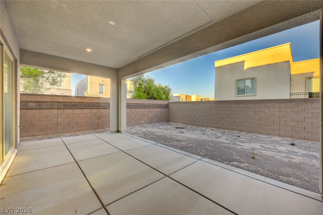 686 Glowing Horizon Street Henderson NV 89052