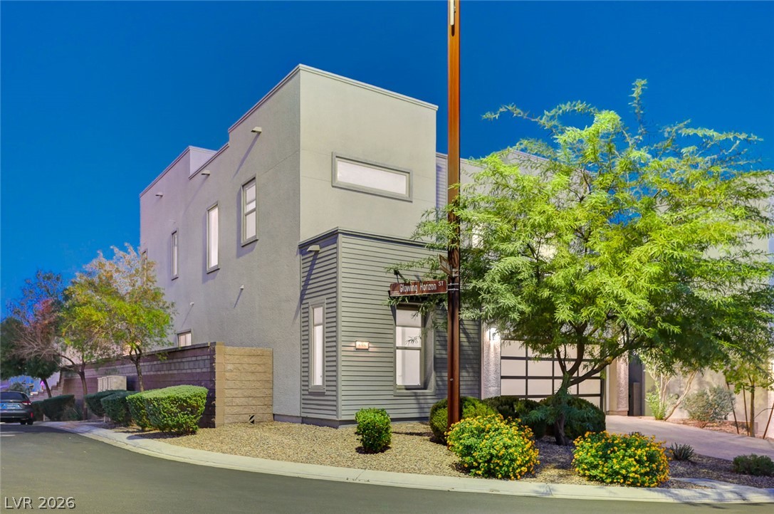 686 Glowing Horizon Street Henderson NV 89052