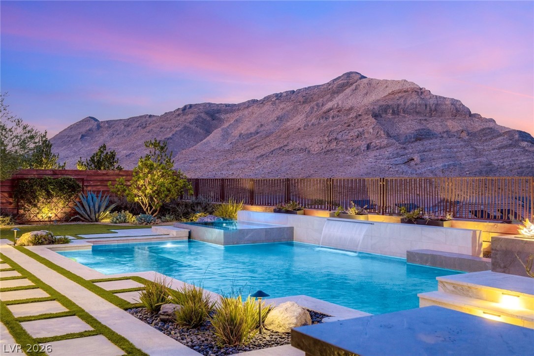 3084 The Peaks Lane Las Vegas NV 89138