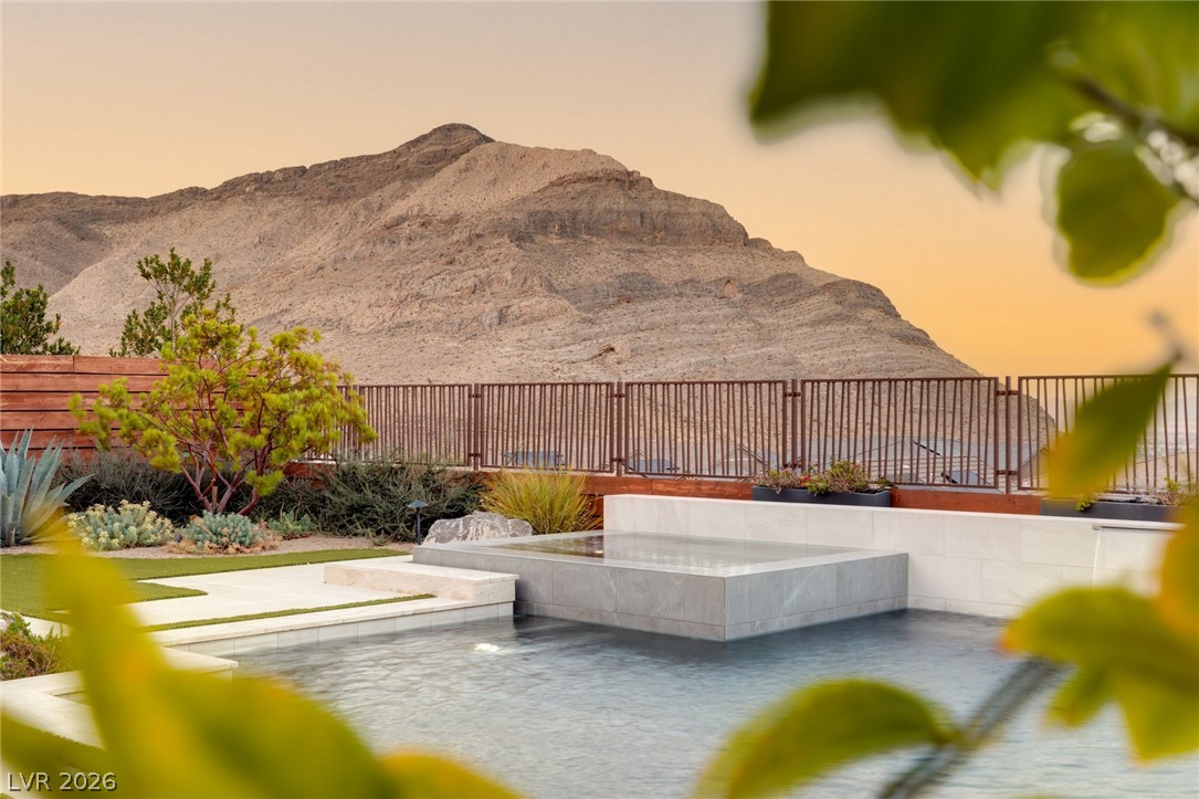 3084 The Peaks Lane Las Vegas NV 89138