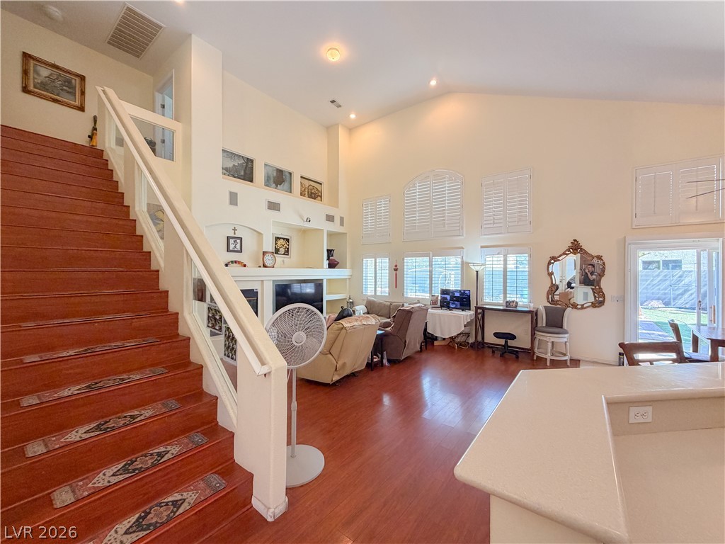 230 Whitly Bay Avenue Las Vegas NV 89148