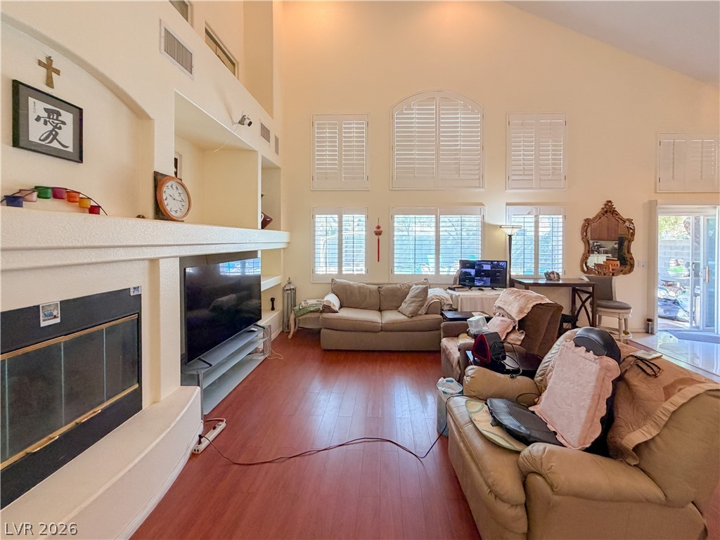 230 Whitly Bay Avenue Las Vegas NV 89148