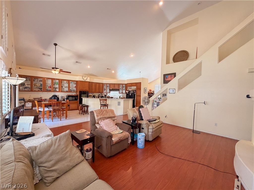 230 Whitly Bay Avenue Las Vegas NV 89148