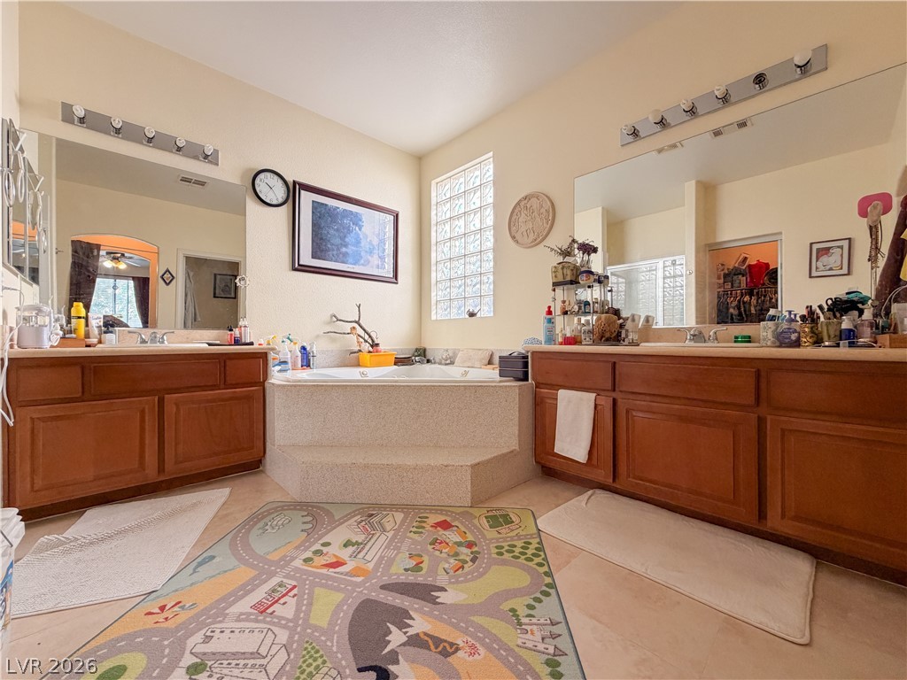 230 Whitly Bay Avenue Las Vegas NV 89148