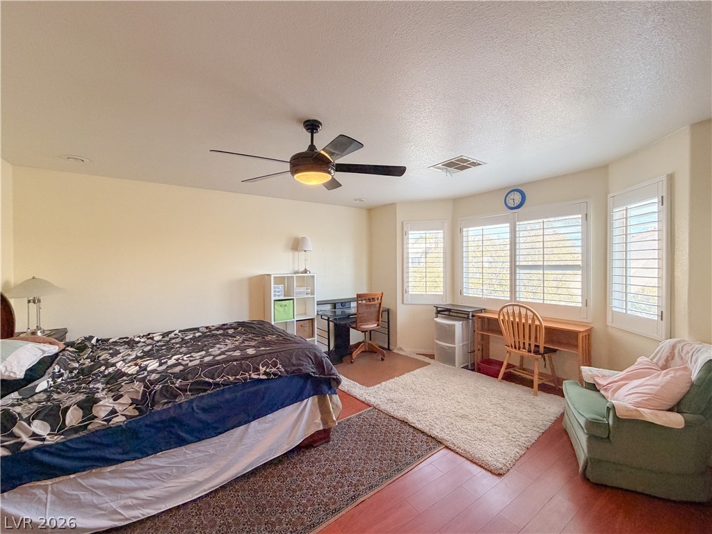 230 Whitly Bay Avenue Las Vegas NV 89148