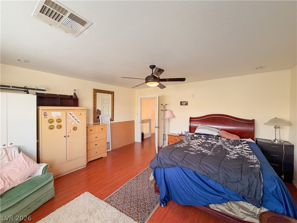 230 Whitly Bay Avenue Las Vegas NV 89148