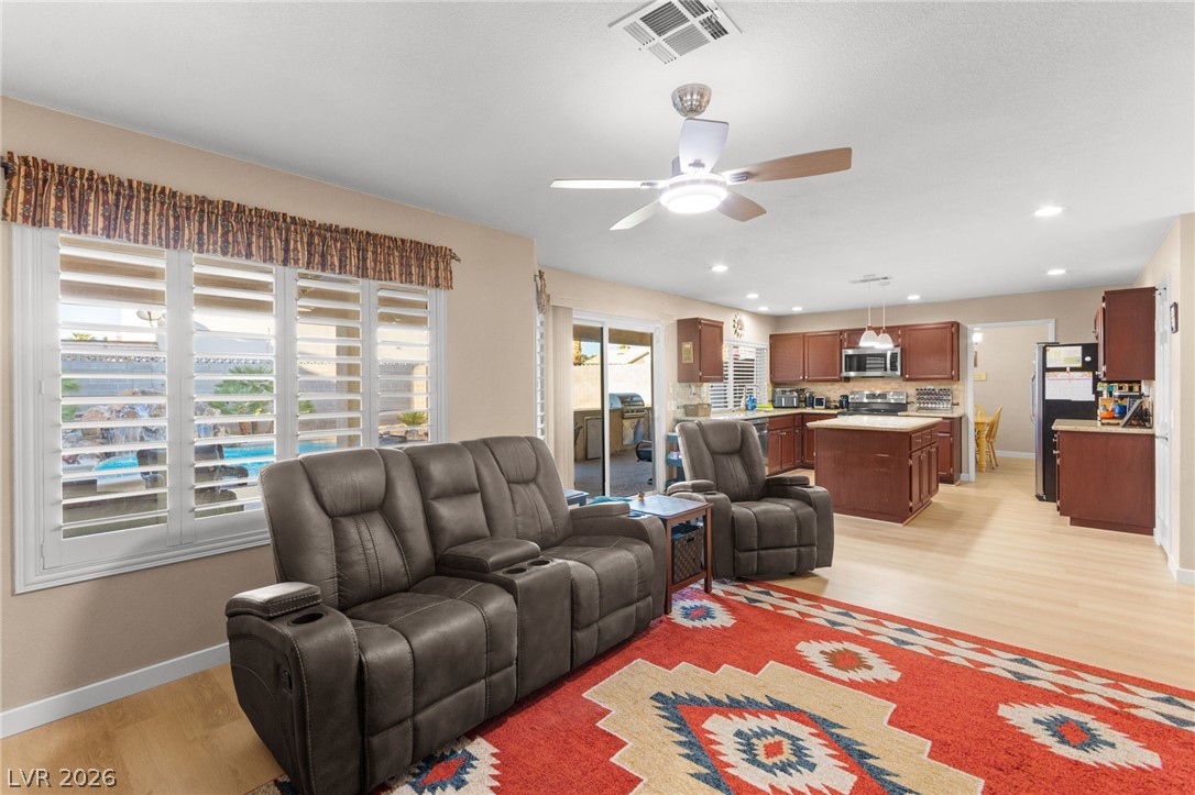 1524 Bright View Drive Las Vegas NV 89119
