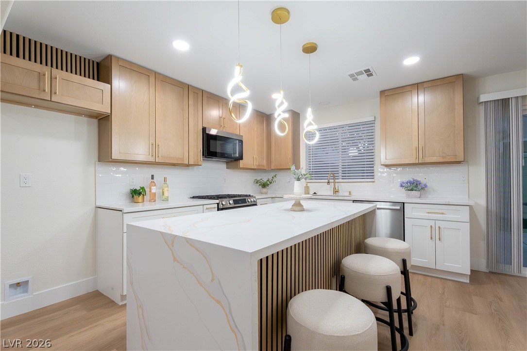 10004 Long Cattle Avenue Las Vegas NV 89117
