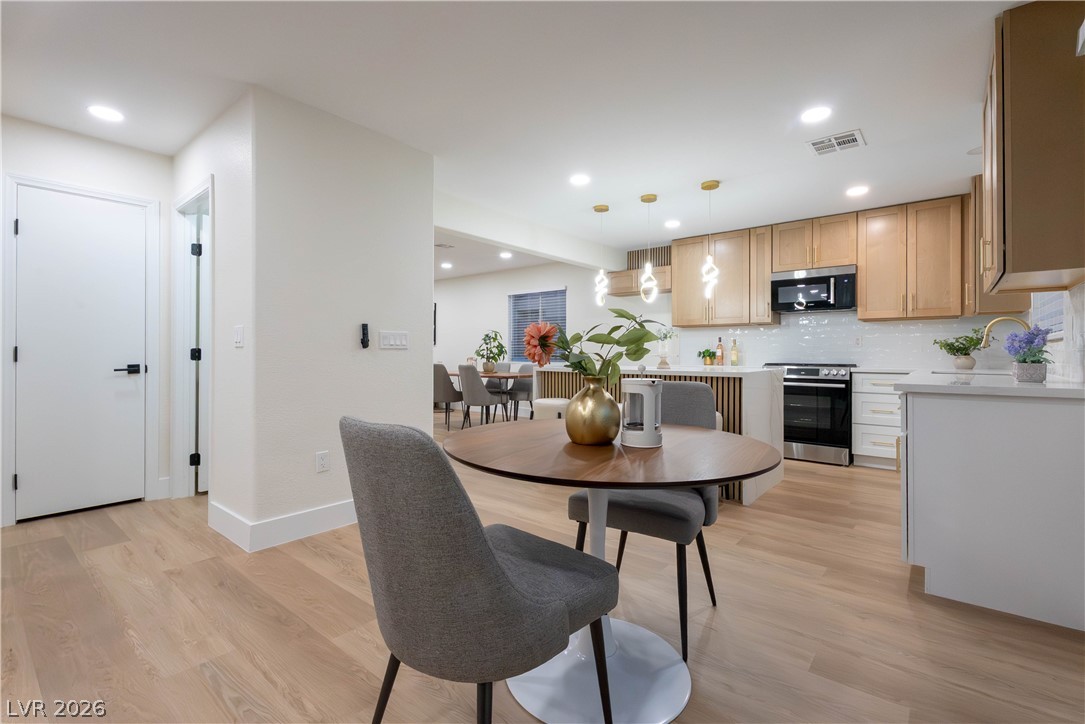 10004 Long Cattle Avenue Las Vegas NV 89117