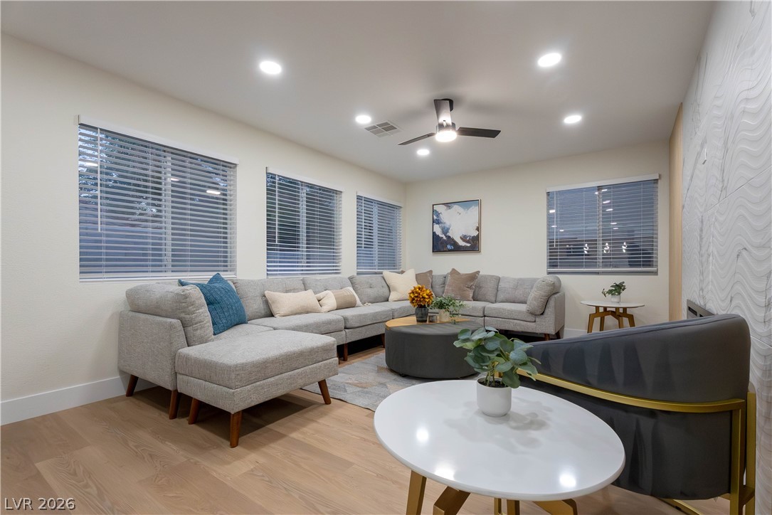 10004 Long Cattle Avenue Las Vegas NV 89117