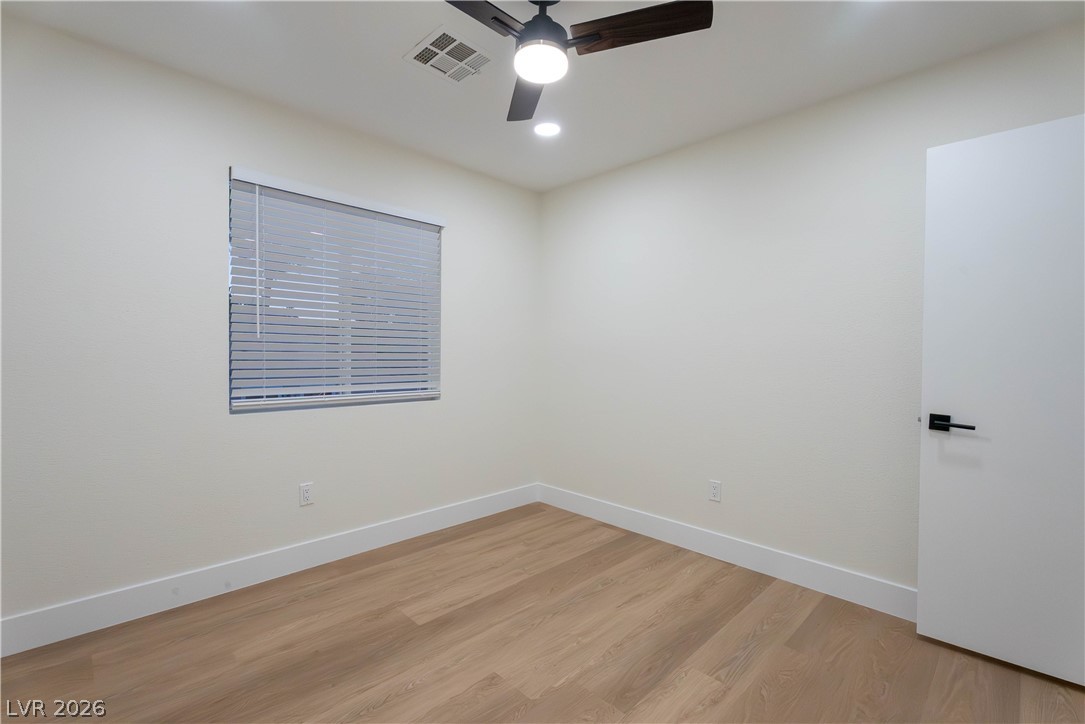 10004 Long Cattle Avenue Las Vegas NV 89117